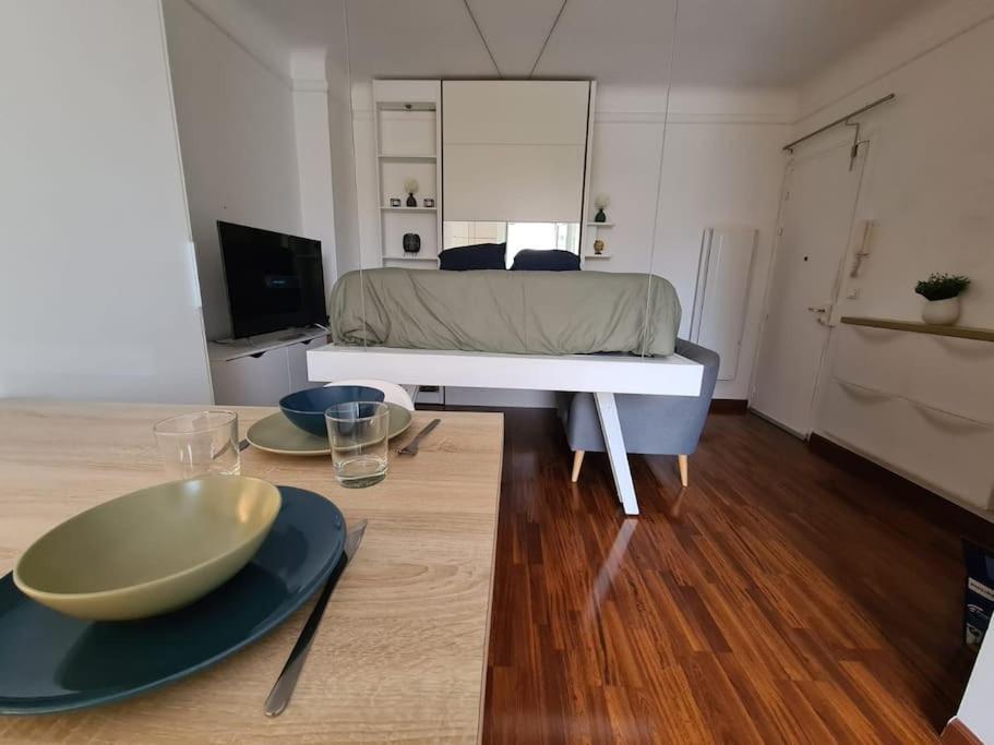 Studio A 2 Pas De La Gare Sartrouville Exteriér fotografie